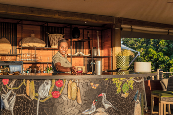 Tuludi Camp: An der Bar