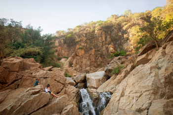 Wayo Manyara Green Camp: Besuch des Endabash Waterfall
