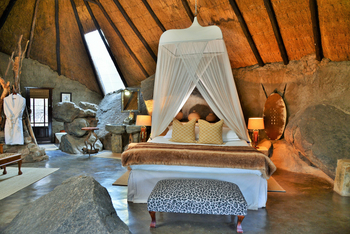 Amalinda Lodge: Room 9 Lobengula Suite