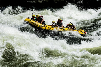 Chundukwa River Lodge: White Water Rafting