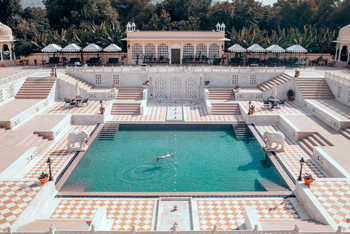 Nahargarh: Schwimmerin