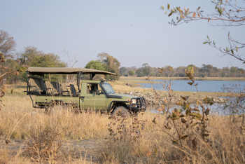 Nanzhila Lake Camp Nanzhila Lake Camp: Game Drive Vehicle
