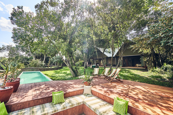 Sala's Camp: Plunge Pool der Family Suite