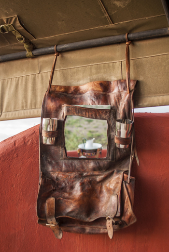 Shu'mata Camp: Rasierspiegel