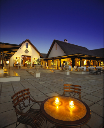 The Royal Livingstone: Terrasse des Restaurants