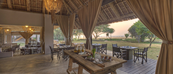 andBeyond Kichwa Tembo Tented Camp: Einzeltische