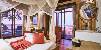 Dolomite Camp: Gästechalet mit Veranda