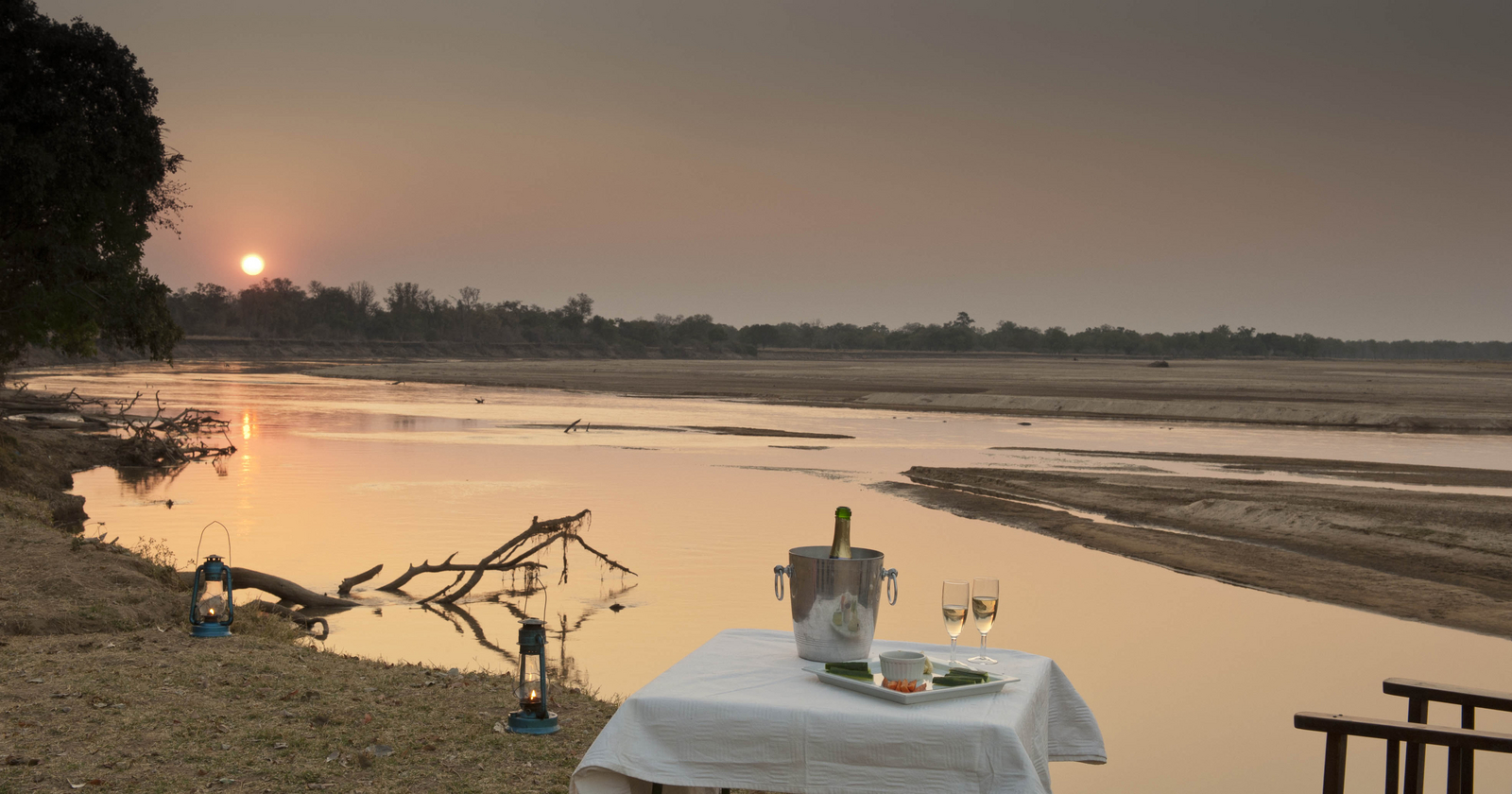 Nsefu Camp Nsefu Camp: Sonnenuntergang am Luangwa
