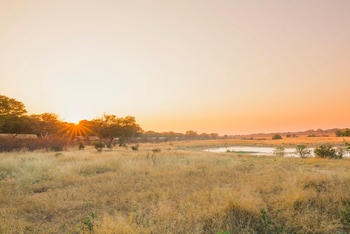 Verney's Camp: Aussenansicht