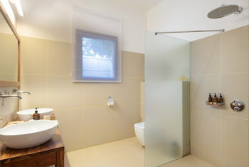 Zanzibar White Sand Luxury Villas: Cinnamon Family Room