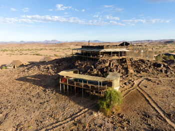 Doro Nawas Camp Doro Nawas Camp: Camp von vorne