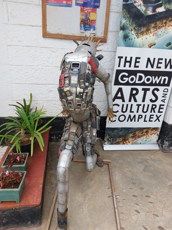 Giraffe Manor: Im Arts Complex