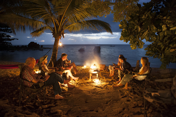 Masoala Forest Lodge: Lagerfeuer am Strand