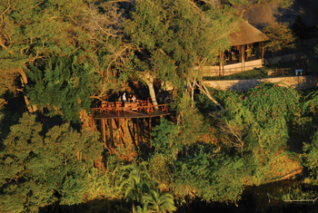 Namushasha River Lodge: Schrägsicht