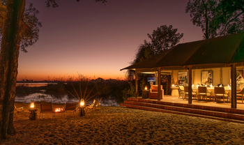 Shinde Footsteps Shinde Footsteps: Abendrot