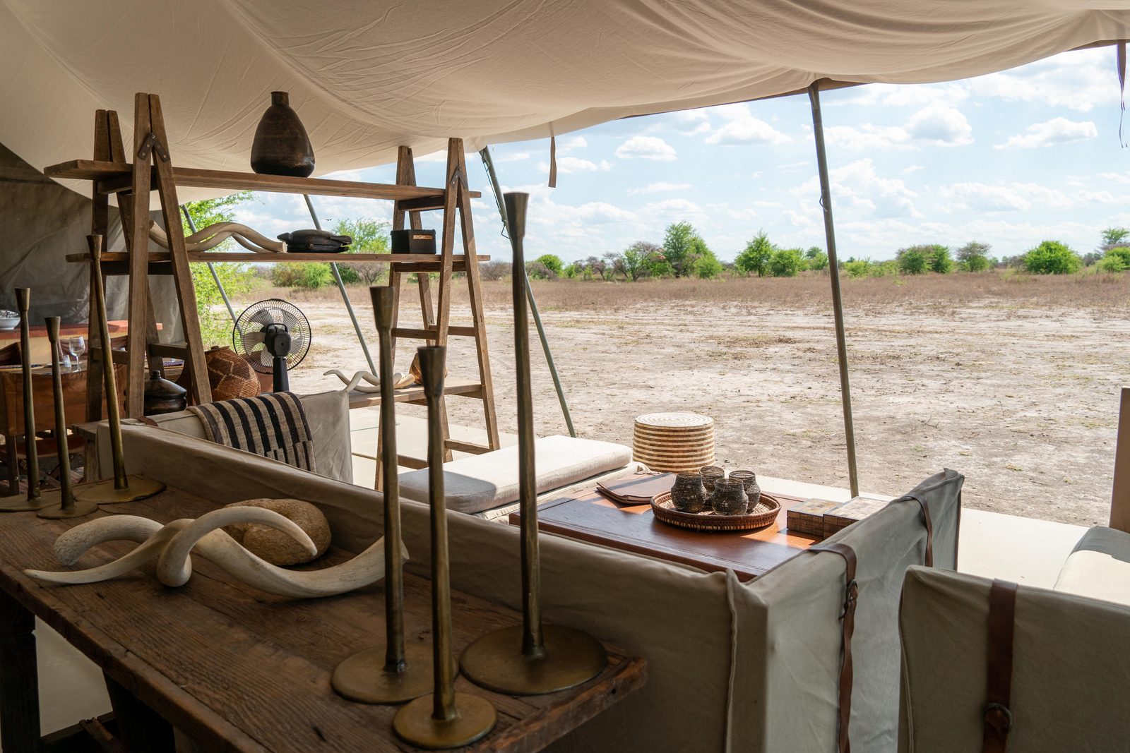 Migration Expeditions Camp Migration Expeditions Camp: Blick aus der Lounge