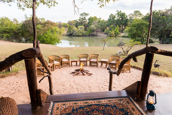 Mukambi Fig Tree Bush Camp: Lagerfeuer