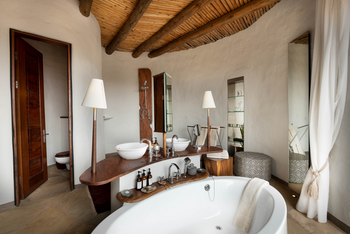 Ol Donyo Lodge: Gästebad