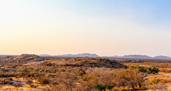 Ondudu Safari Lodge Ondudu Safari Lodge: Sunset Drive