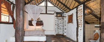 Roy's Restcamp: Gästezimme rmit offenen Bad