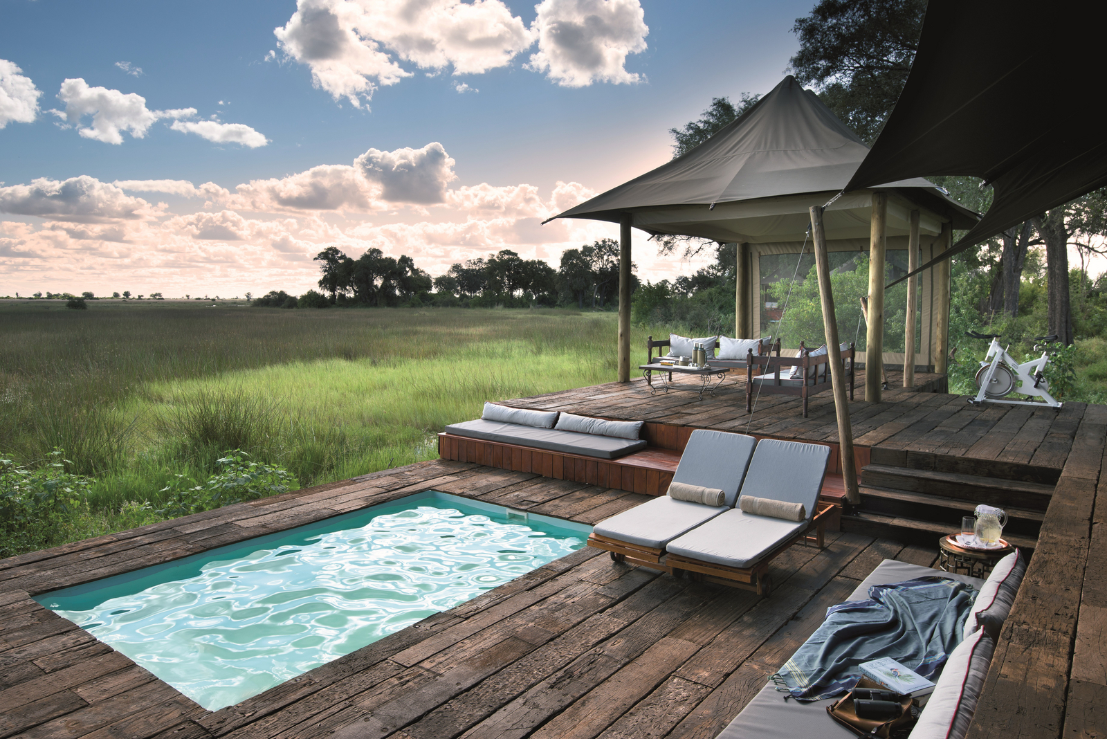Duba Plains Camp Duba Plains Camp: Deck und Plunge Pool