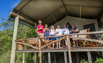 Karen Blixen Camp: Gäste auf einem Balkon