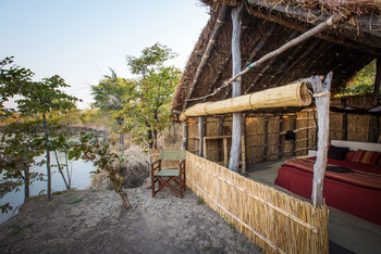 Mwaleshi Camp Mwaleshi Camp: Gästechalet