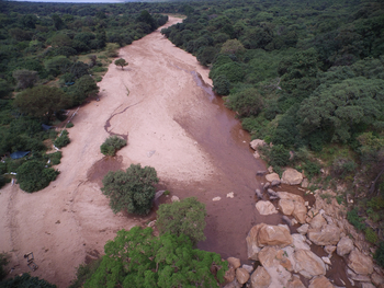 Wayo Manyara Green Camp: Endabash Flussbett