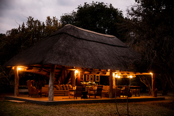 Chikwenya Camp Chikwenya Camp: Open Lobby