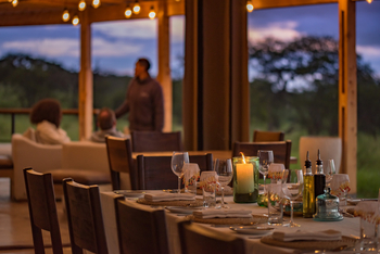 Dunia Camp: Dinner Set