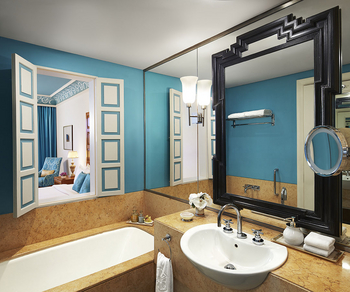 Jai Mahal Palace: Blue Luxury Room Bad