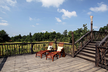 Samode Safari Lodge Samode Safari Lodge: Sonnendeck mit Liegestühlen