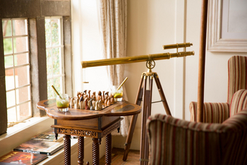 Giraffe Manor: Schach