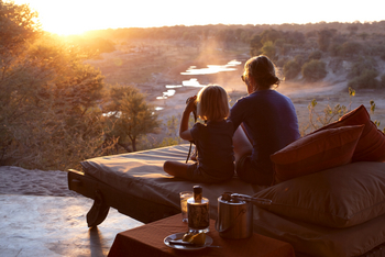 Meno A Kwena Camp Meno A Kwena Camp: Sonnenuntergang