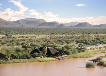 Old Traders Lodge: Hauptgebäude und Chalets