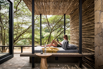 Sanctuary Olonana Sanctuary Olonana: Veranda