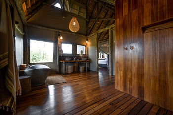 Mangwane Hideaway: Family Unit