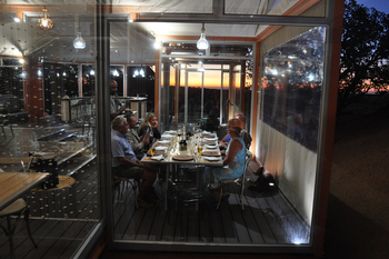 Spitzkoppen Lodge: Verglastes Restaurant