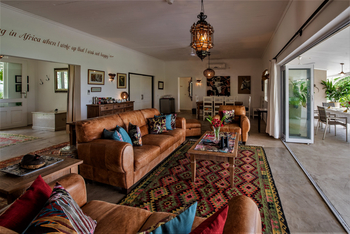 The River Farmhouse The River Farmhouse: Lounge