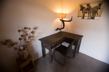 Track and Trail River Camp Track and Trail River Camp: Schreibtisch