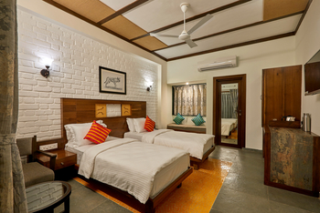 Blackbuck Safari Lodge: Blick Richtung Bad