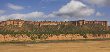 Chilo Gorge Safari Lodge: Chilojo Cliffs über dem Runde River
