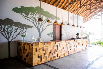 Chobe Bush Lodge Chobe Bush Lodge: Rezeption und Eingang