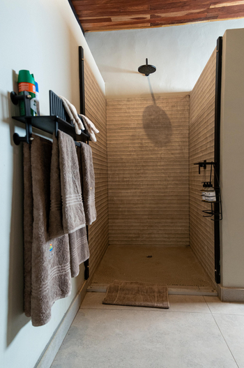 Chobe River Lodge: Dusche