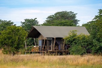 Muddy Teak Camp: Gästezelt von außen
