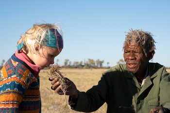 Camp Kalahari Camp Kalahari: Kind und Bushmann