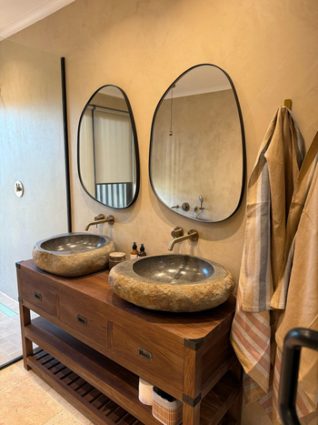 Otjiwa Savanna Luxury Villa: Doppelwaschtisch