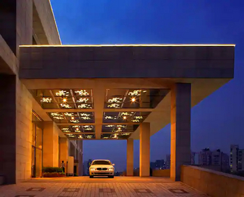 Radisson Blue New Delhi Dwarka: Vorfahrt