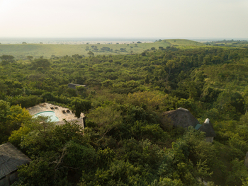 Volcanoes Kyambura Gorge Lodge: Pool Luftbild