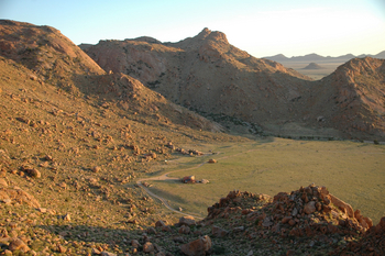 Eagle's Nest Chalets: Lage in einer Felsenbucht